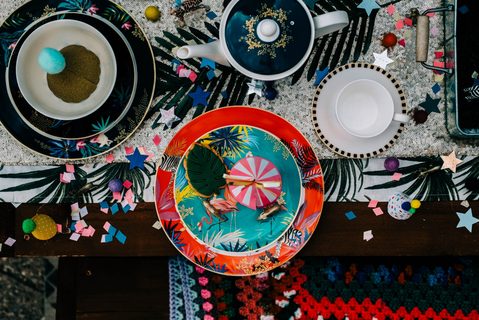 Sara Miller London Portmeirion Tahiti collection, party, birthday, bowl, plate, cake stand, mug